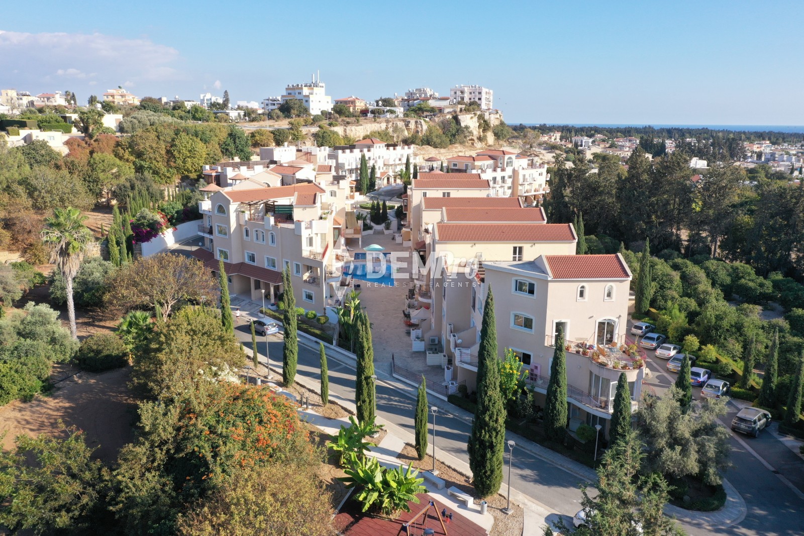For Sale 2 Bedroom Townhouse in Kato Paphos