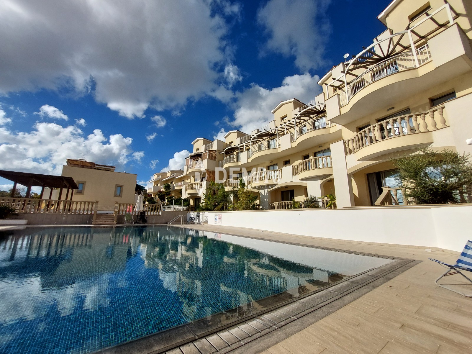 For Sale 2 Bedroom Apartment in Kato Paphos- Universal 