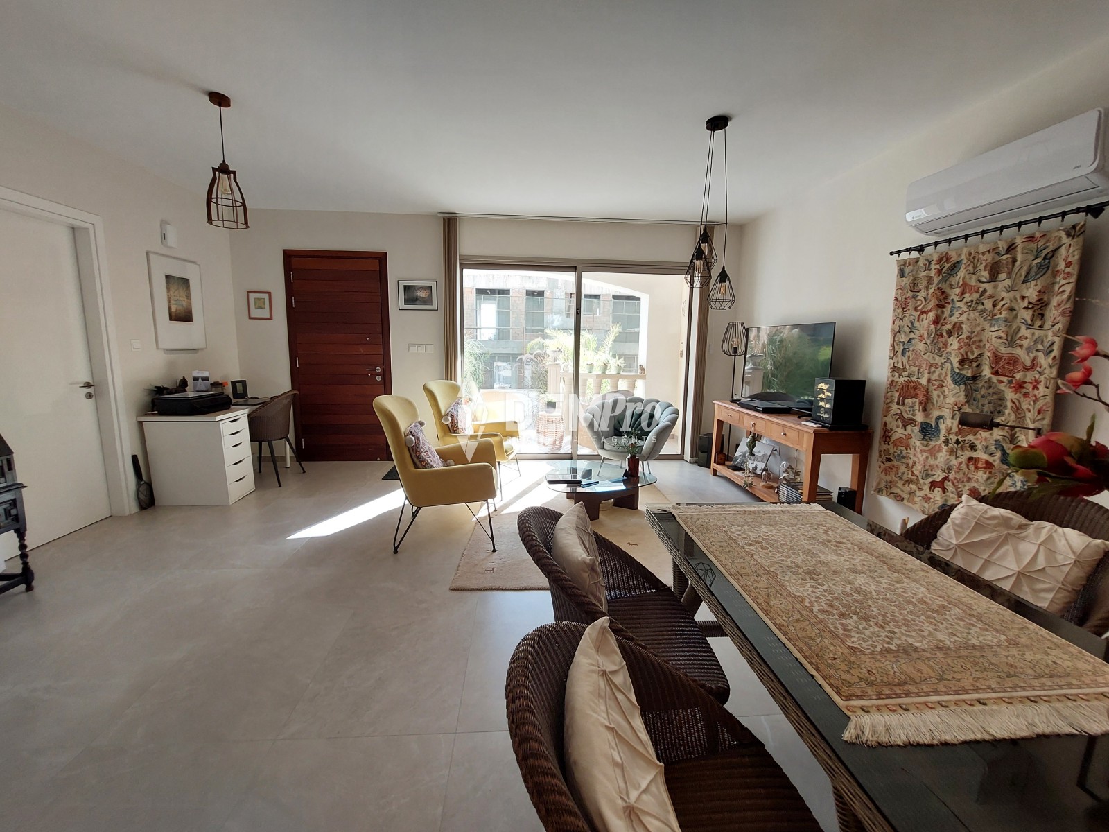 For Sale 2 Bedroom Apartment in Kato Paphos- Universal 