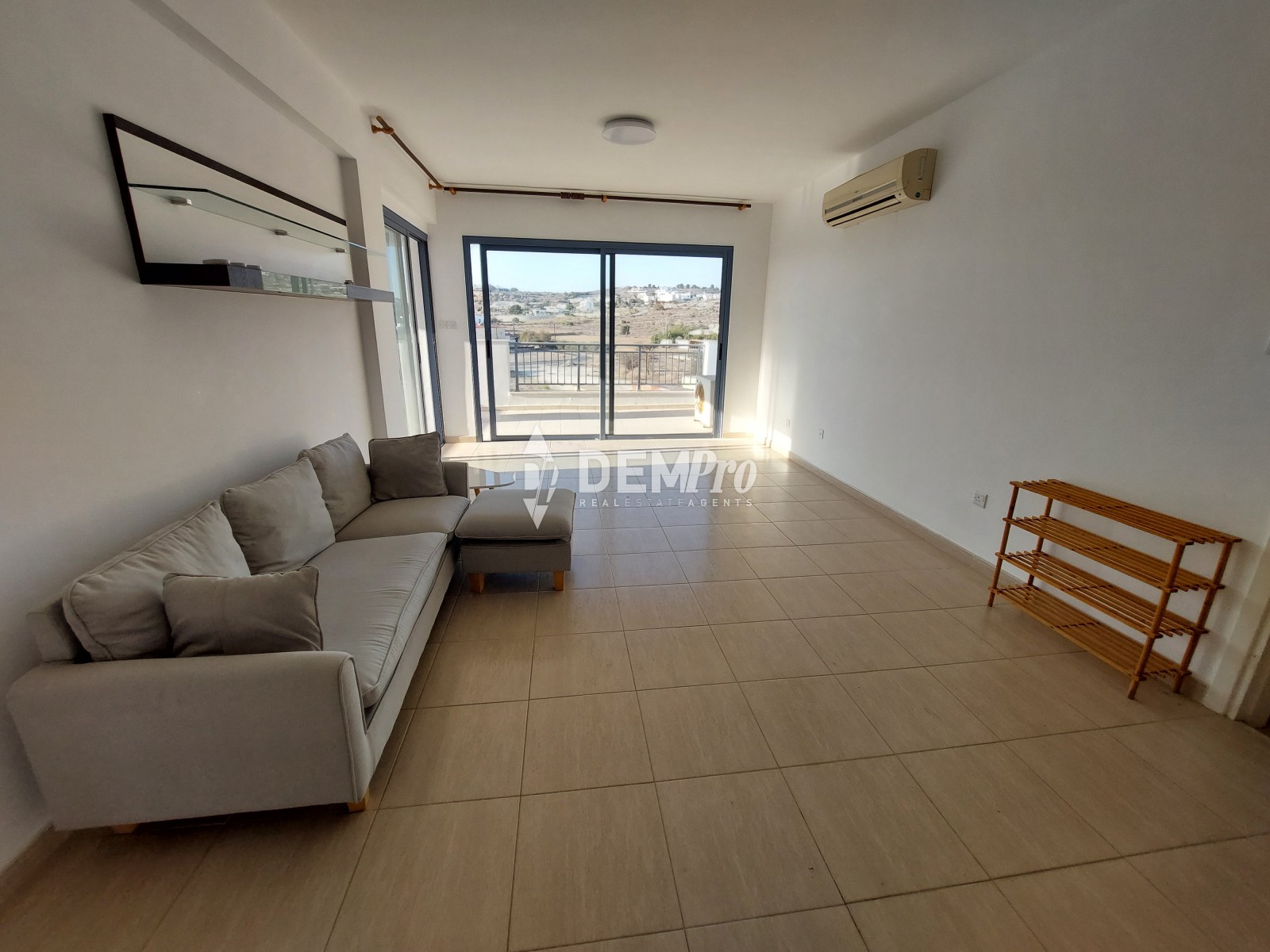 For Sale 2 Bedroom Apartment in Geroskipou 