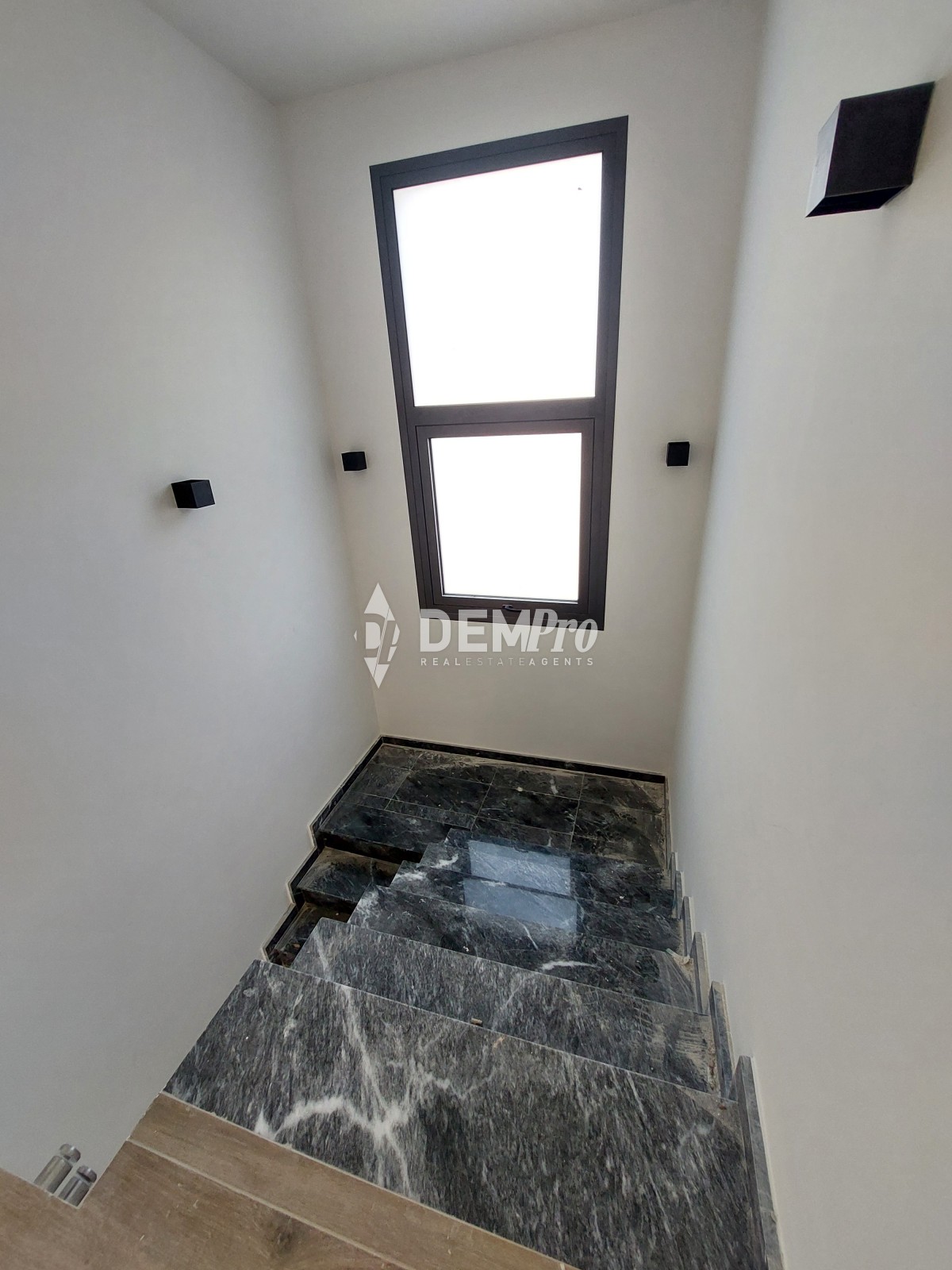 For Sale Villa in Konia 