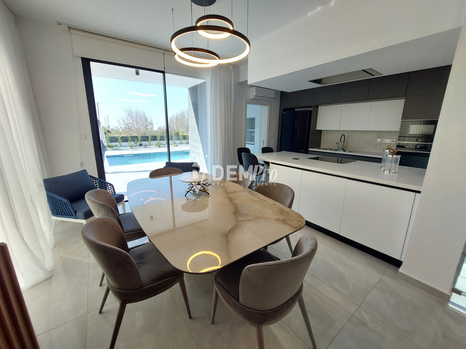 4 Bedroom Villa Chloraka - Paphos 