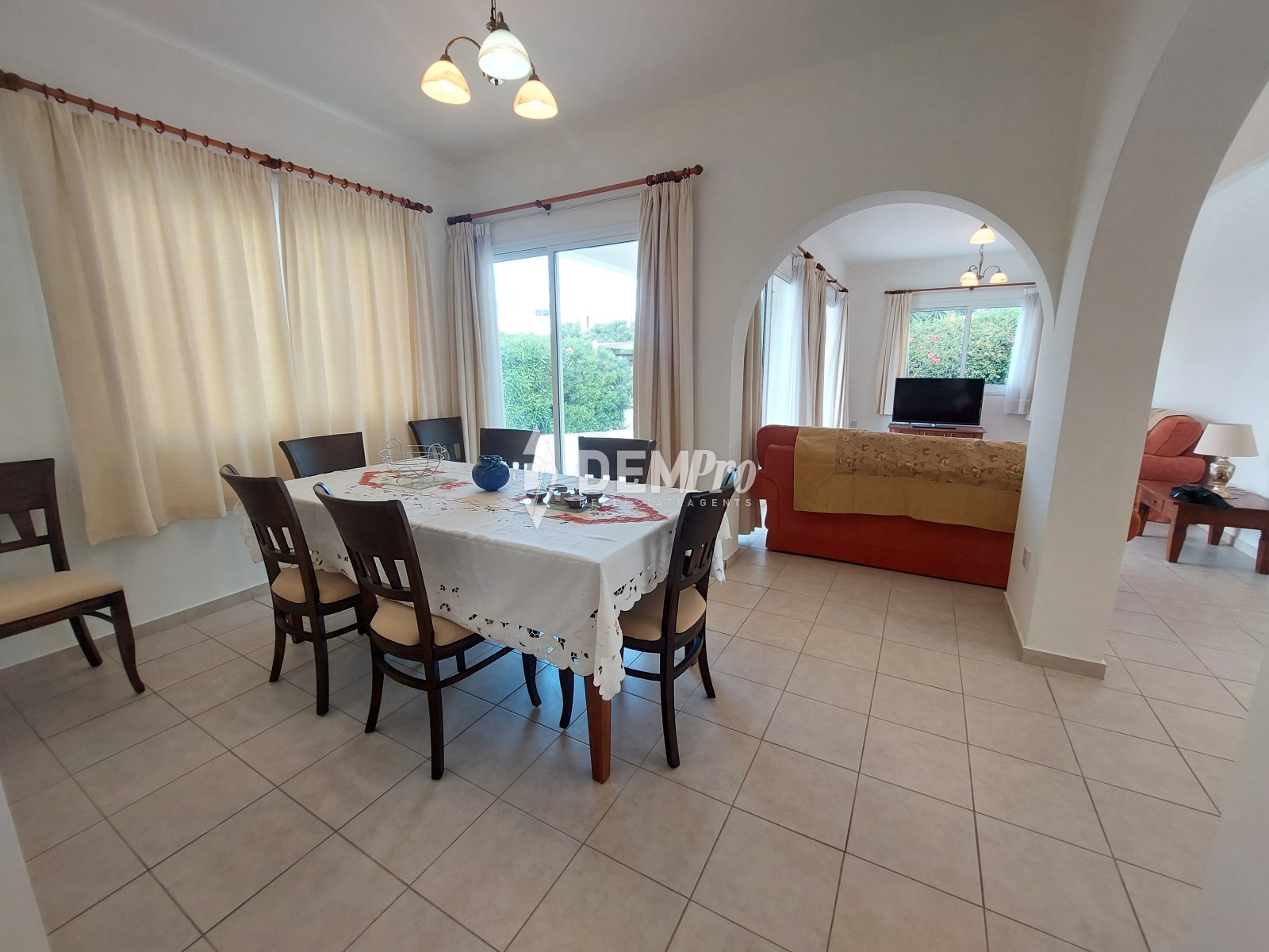 3 Bedroom Detached Villa in Peyia - Pafos