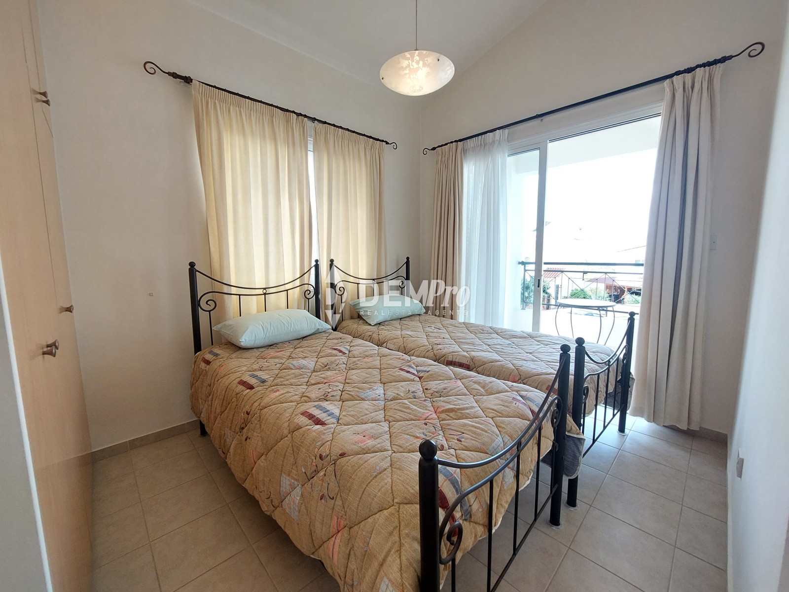 3 Bedroom Detached Villa in Peyia - Pafos
