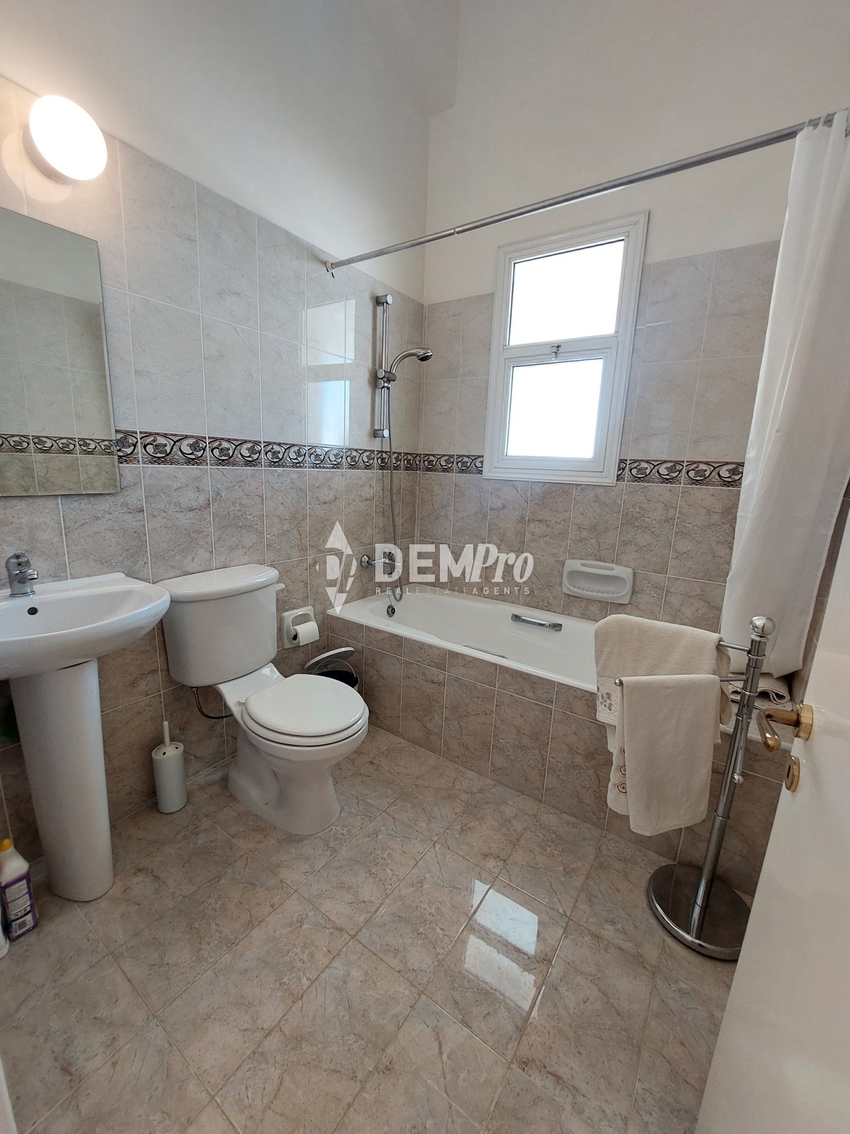 3 Bedroom Detached Villa in Peyia - Pafos