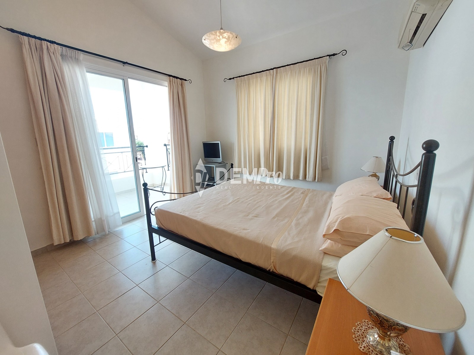 3 Bedroom Detached Villa in Peyia - Pafos