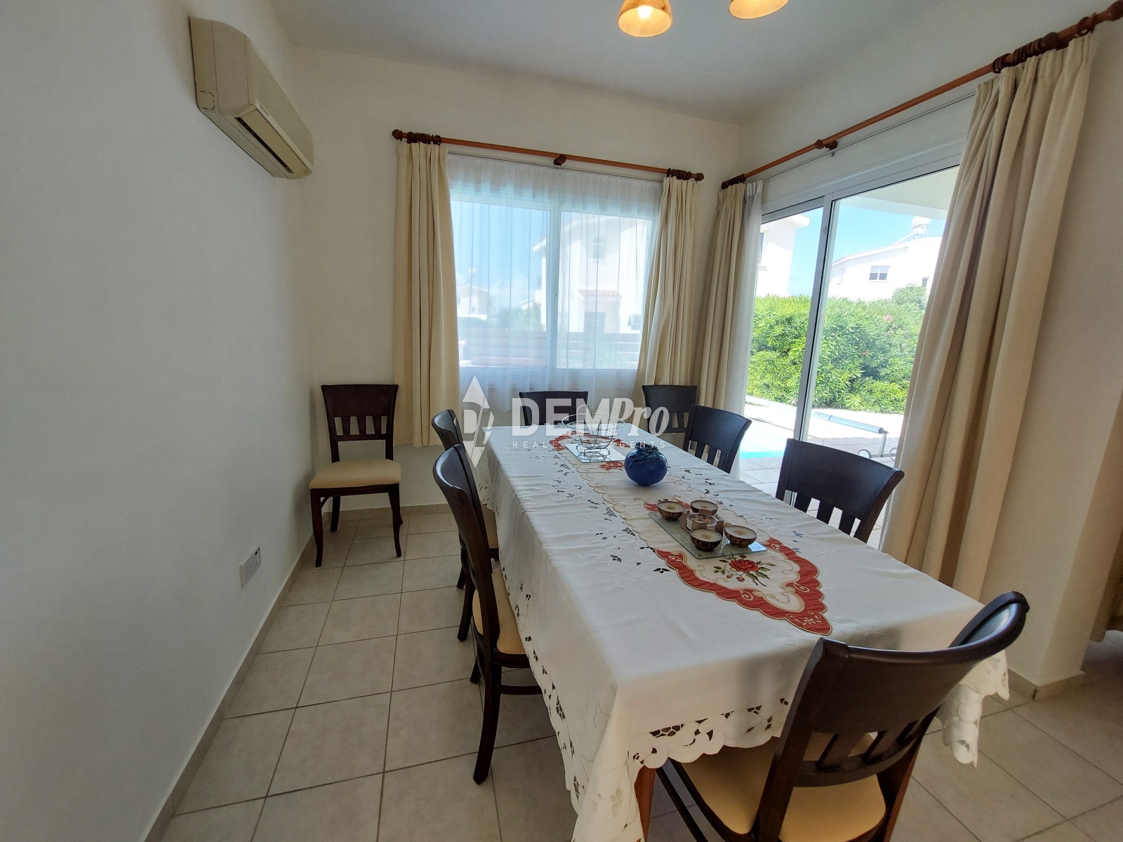 3 Bedroom Detached Villa in Peyia - Pafos