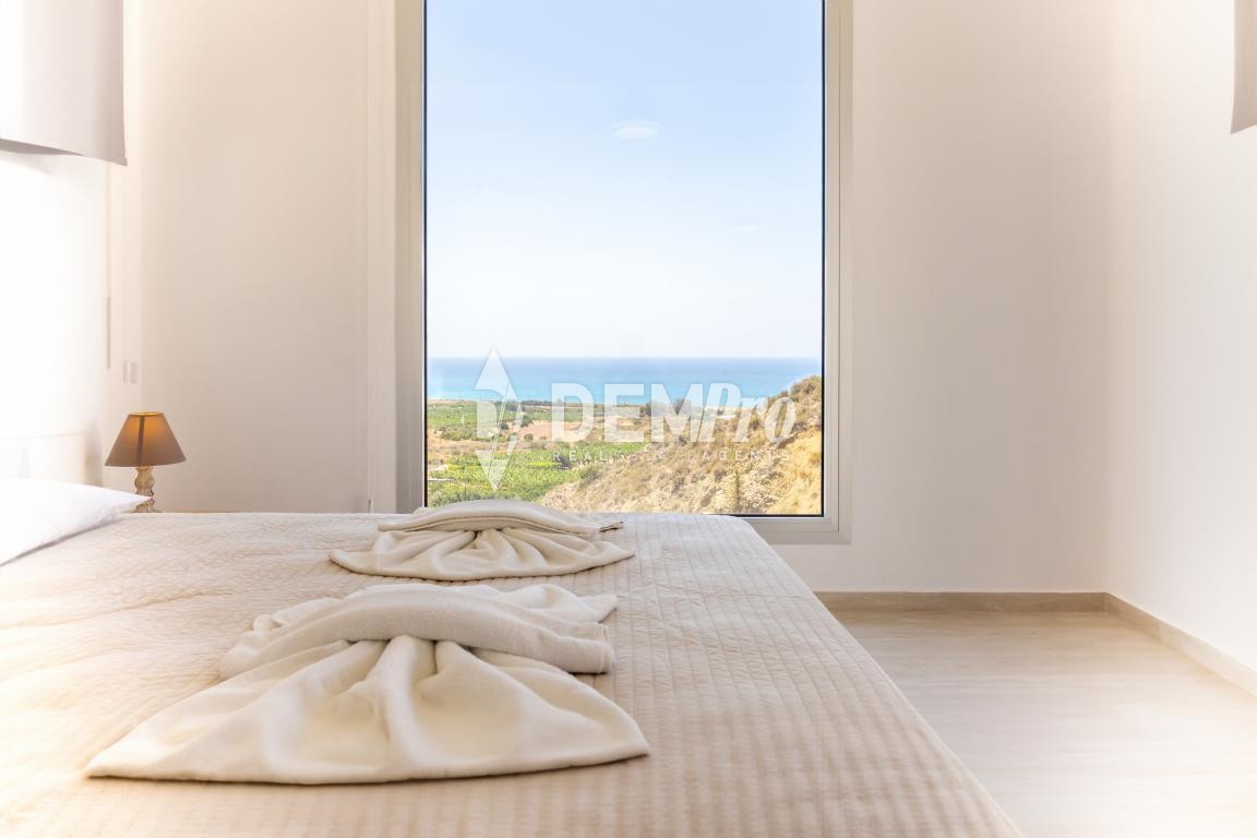 Luxury Villa in Peyia - Potima 