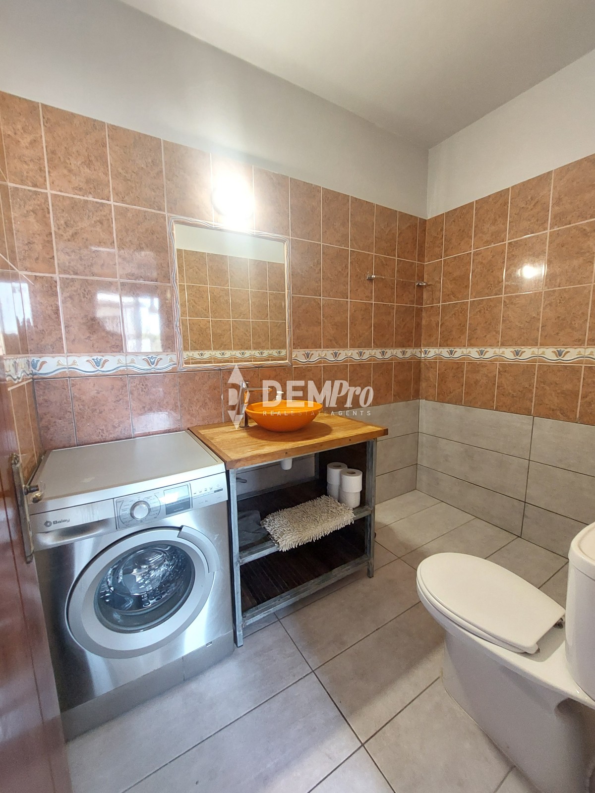 For Sale 1 Bedroom Apartment in Kato Paphos - Cyprus  