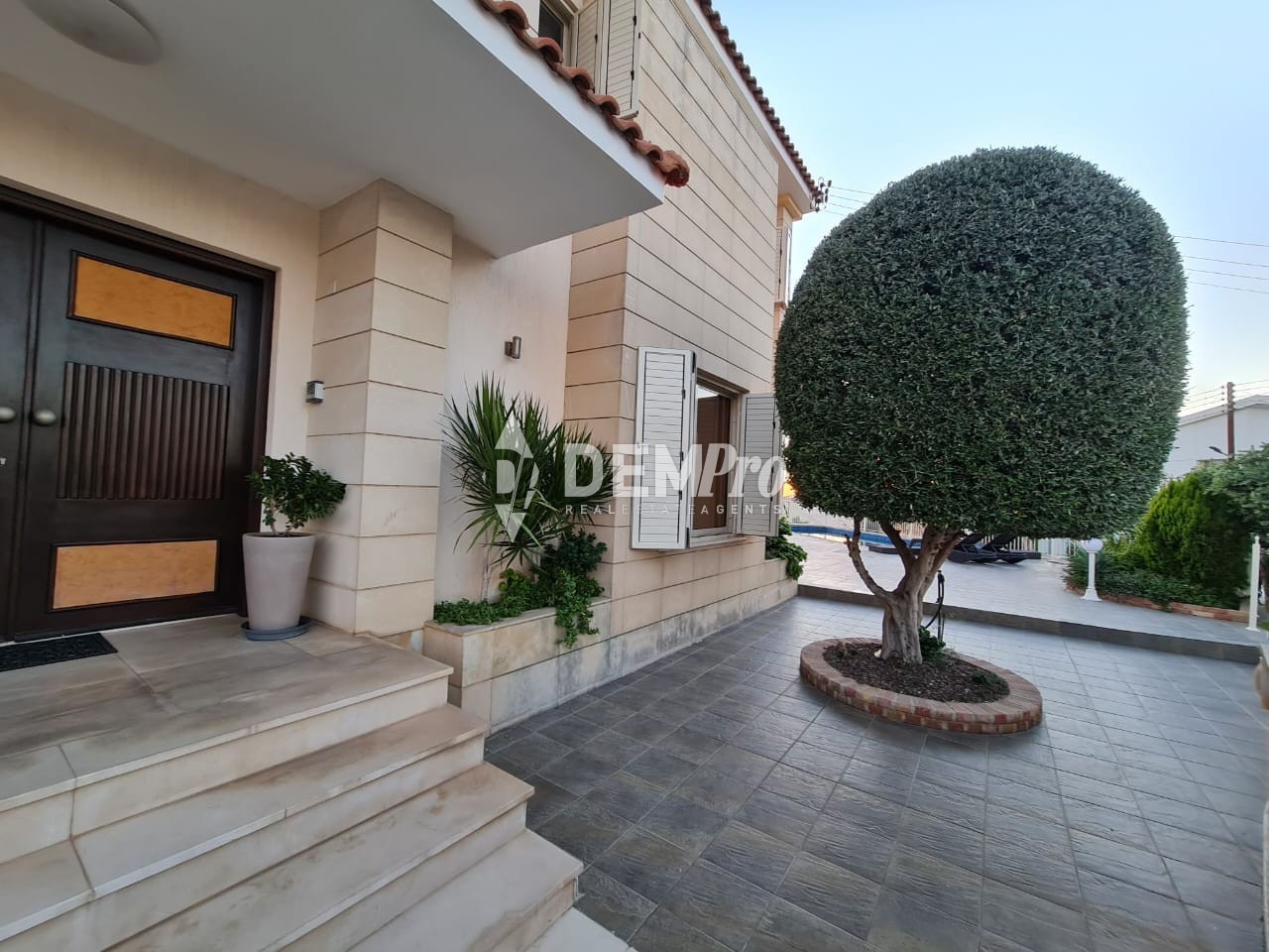For Sale 6 Bedroom Luxury Villa in Konia - Pafos