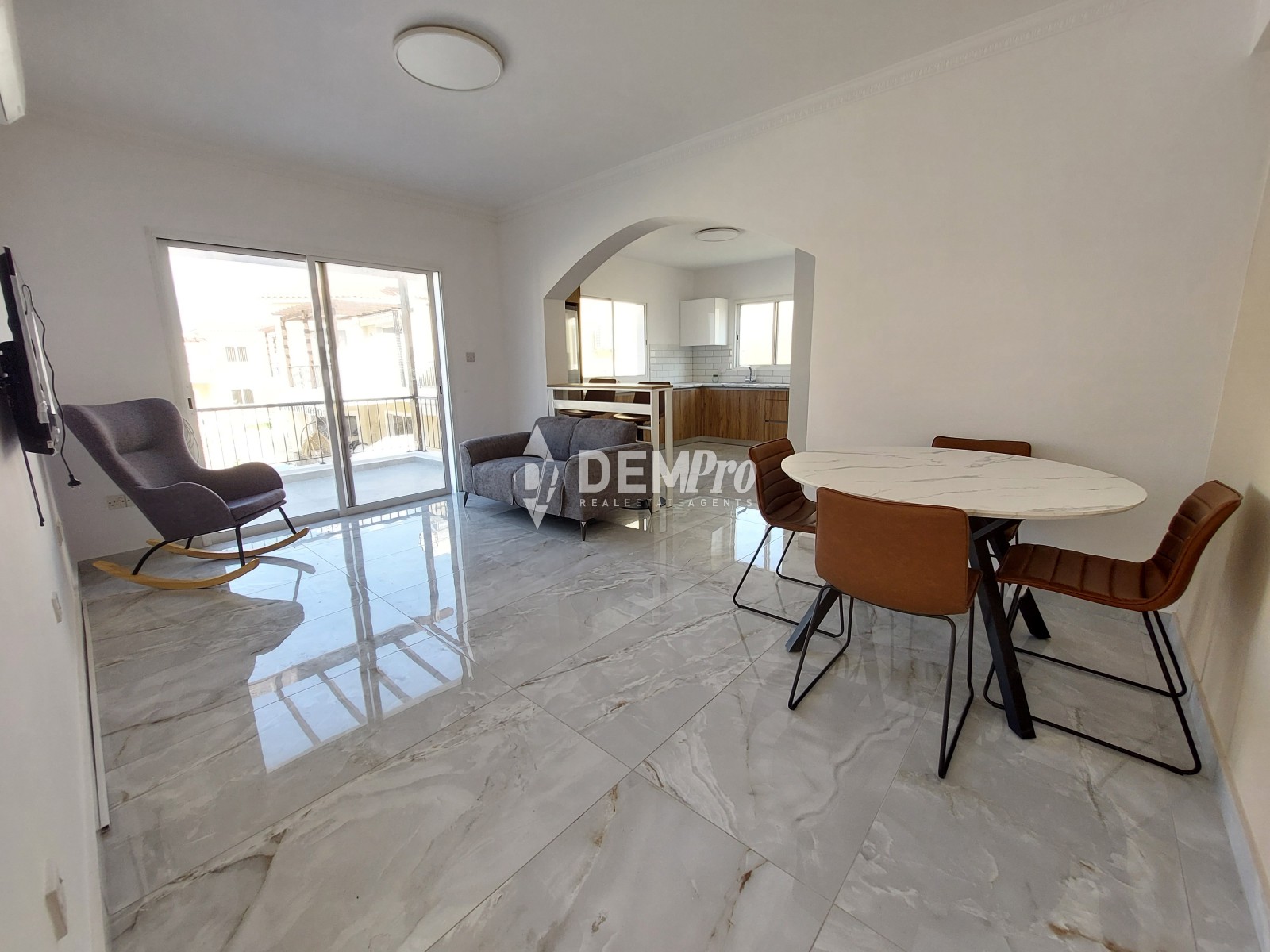 For Sale 2 Bedroom Apartment in Kato Paphos - Universal 