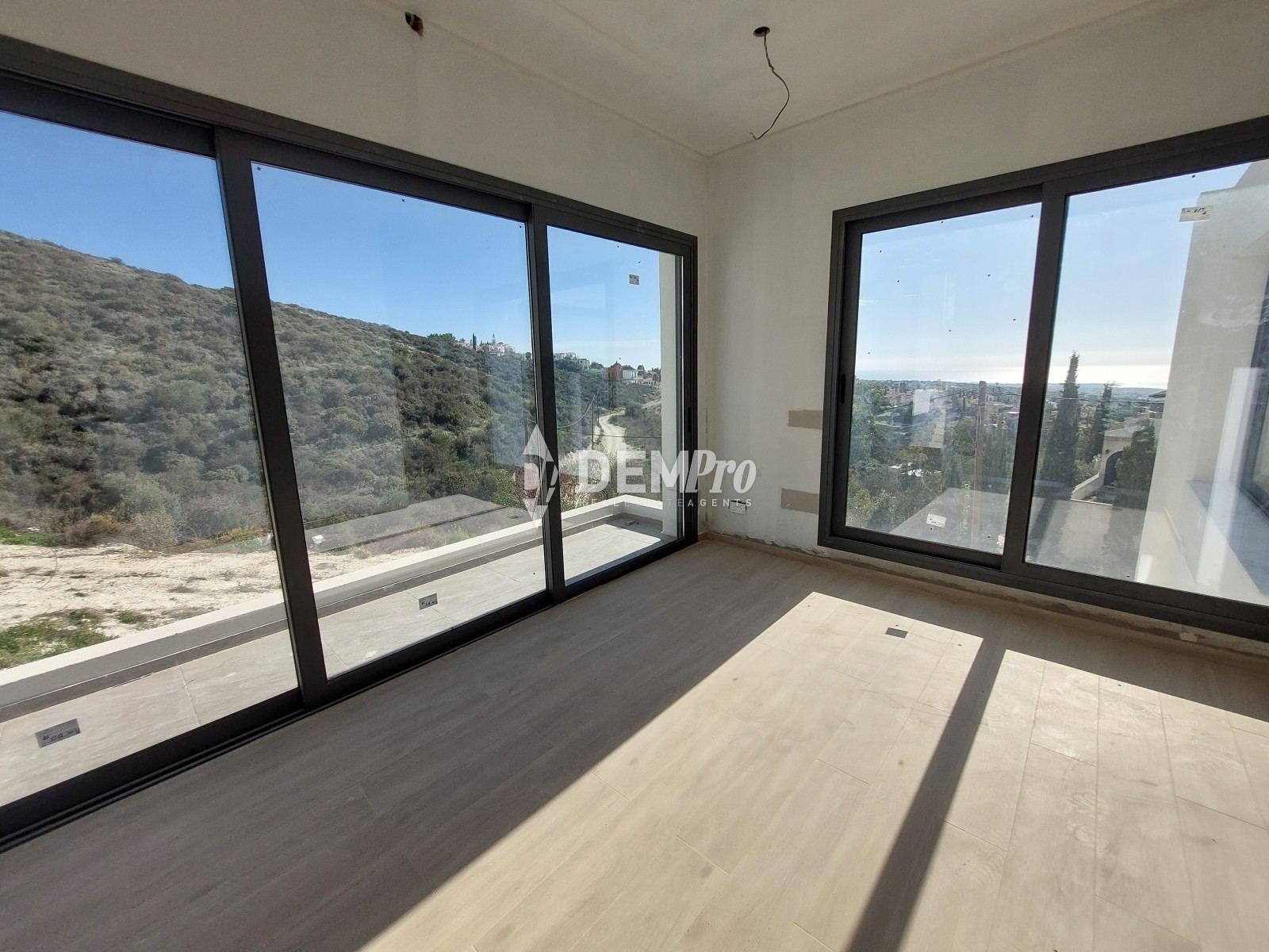 For Sale Brand New - Luxiry villa in Tala - Paphos