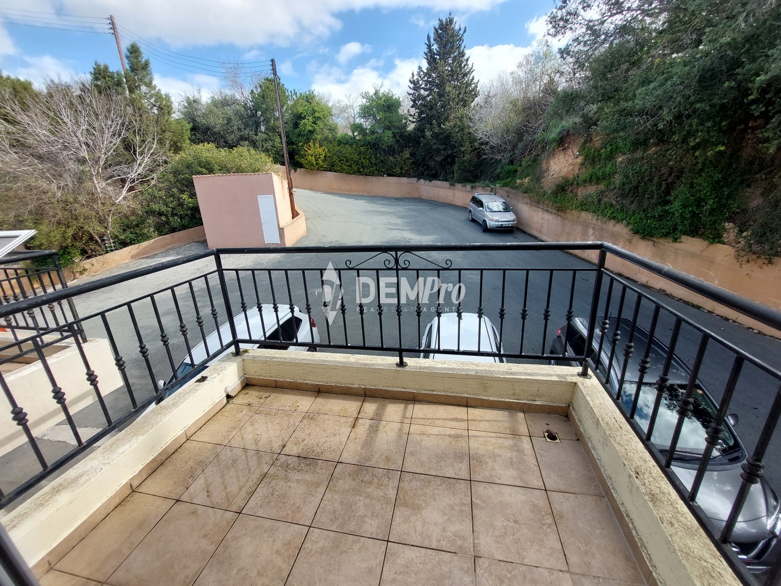 For Sale 2 Bedroom Townhouse in 