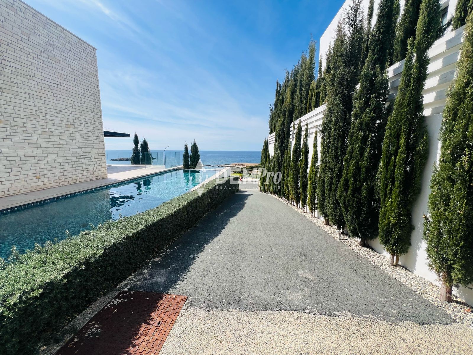 For Sale 5 Bedroom Luxury Villa in Cap St George - Sea Caves