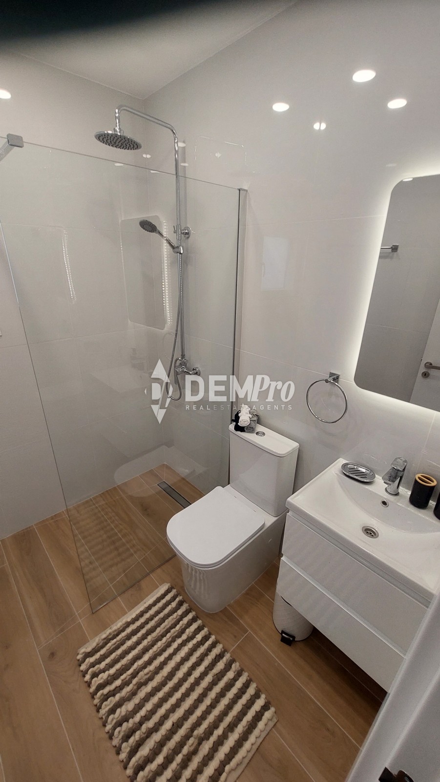 2 Bedroom Apartment - Kato Paphos 