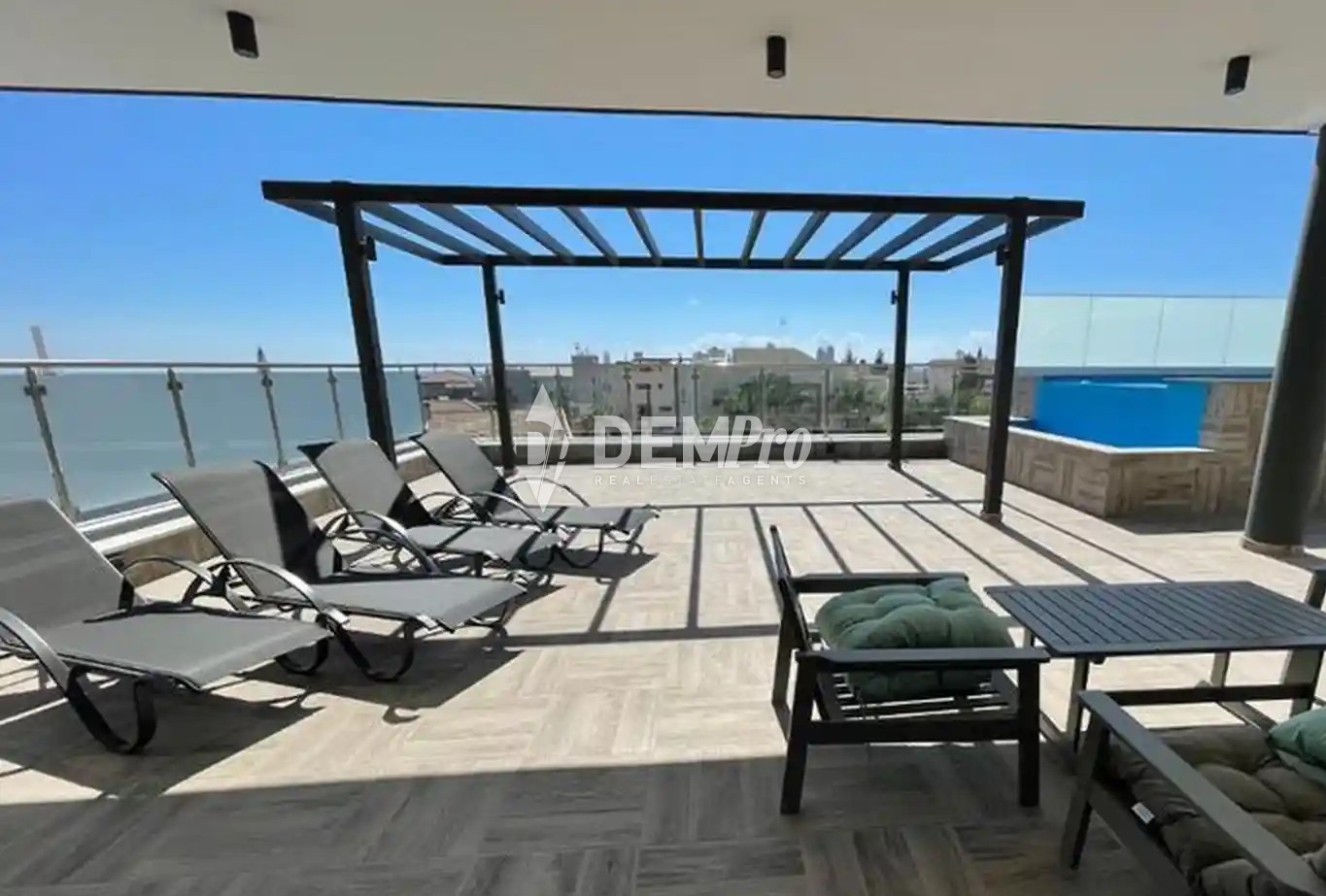 3 Bedroom Luxury Penthouse - Germasogeia Limassol