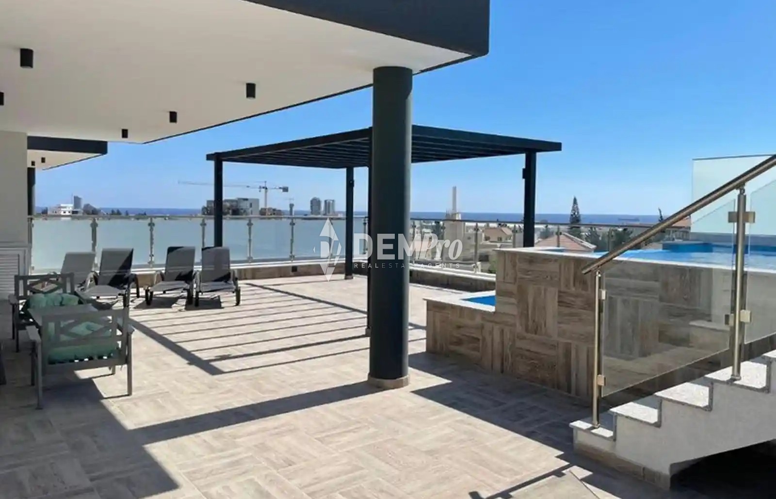 3 Bedroom Luxury Penthouse - Germasogeia Limassol