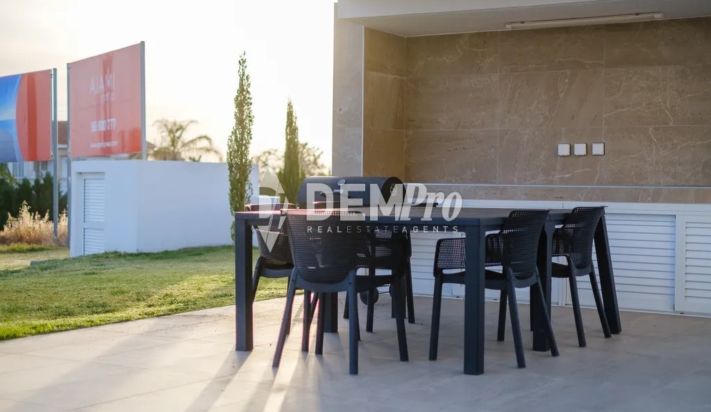 4 Bedroom Luxury Villa - Peyeia, Paphos