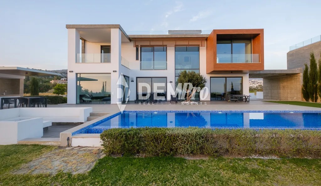 4 Bedroom Luxury Villa - Peyeia, Paphos