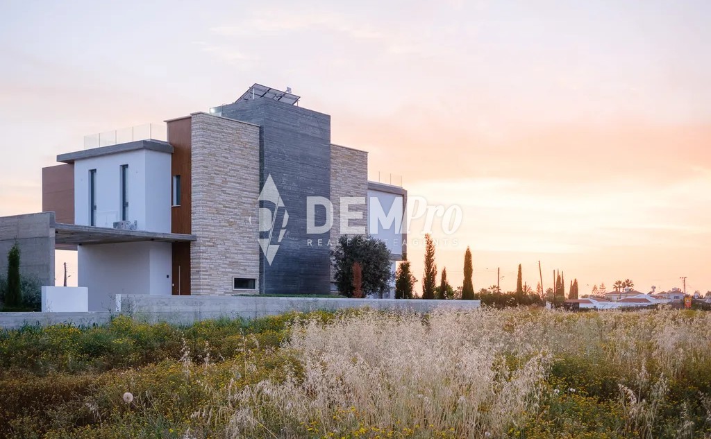 4 Bedroom Luxury Villa - Peyeia, Paphos