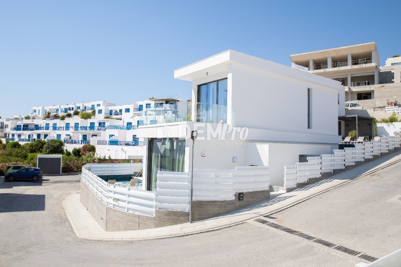 3 Bedroom Brand new Luxury Villa Chloraka, Paphos