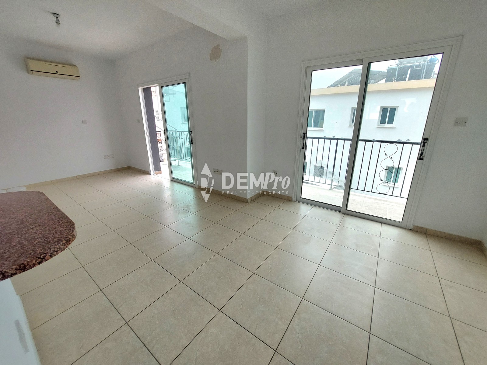 For Sale 2 Bedroom Townhouse in Kato Paphos - Universal Area