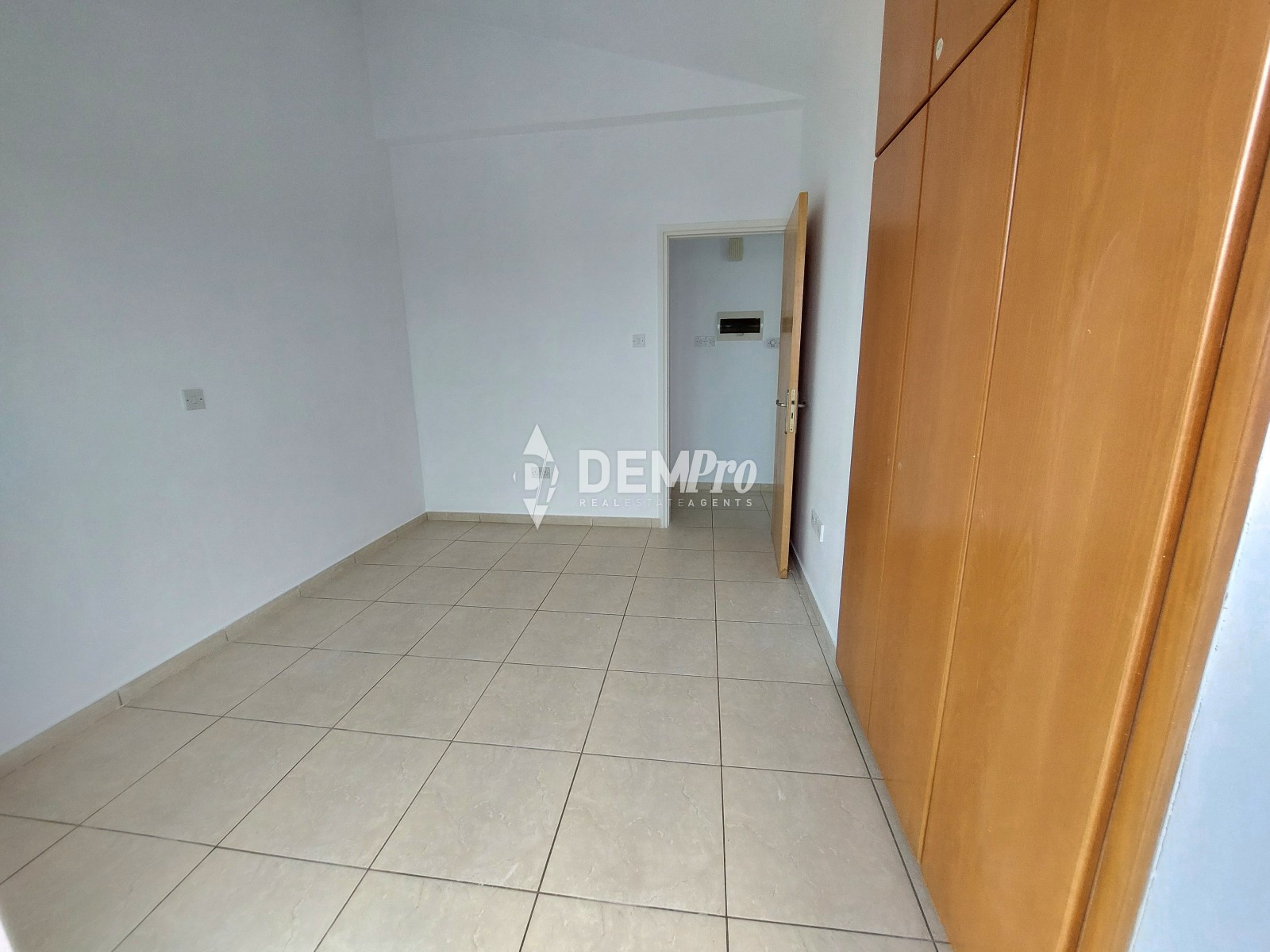 For Sale 2 Bedroom Townhouse in Kato Paphos - Universal Area