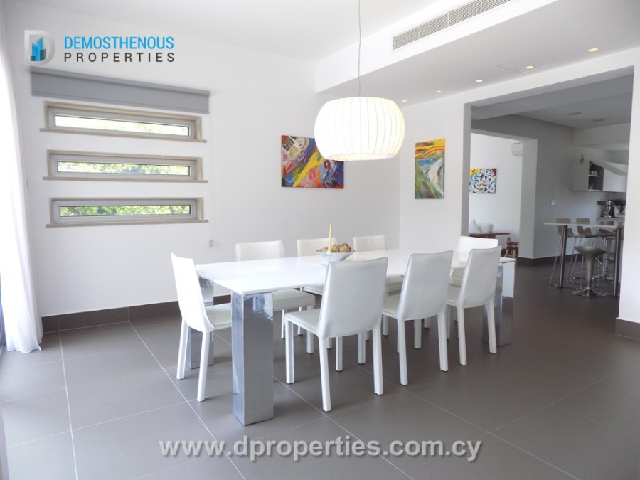 4 Bedroom Modern Villa