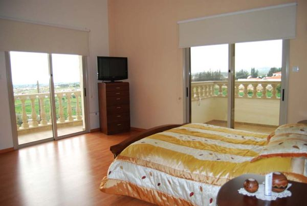 Super Luxury Villa Long Term Rent in Anarita
