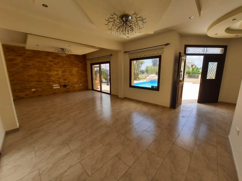 Luxury house for rent in Mandria