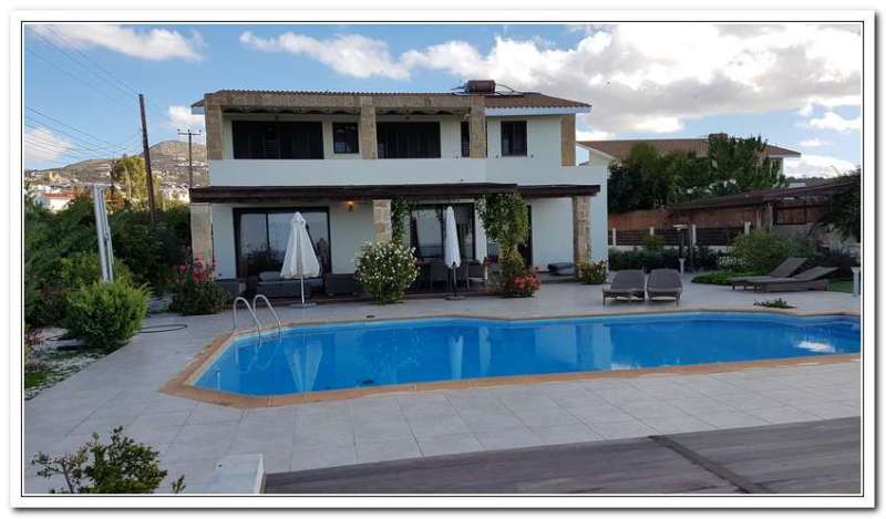 Luxury 4 bed villa with amazing view