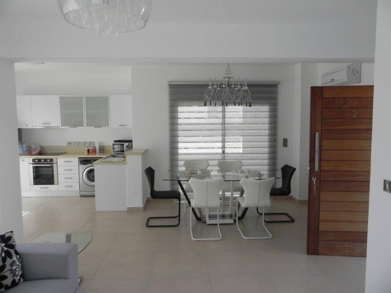 3 bed detached modern house in Kissonerga