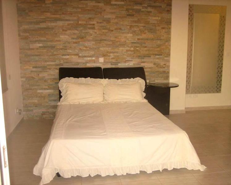 5 bedroom luxury detached villa long term