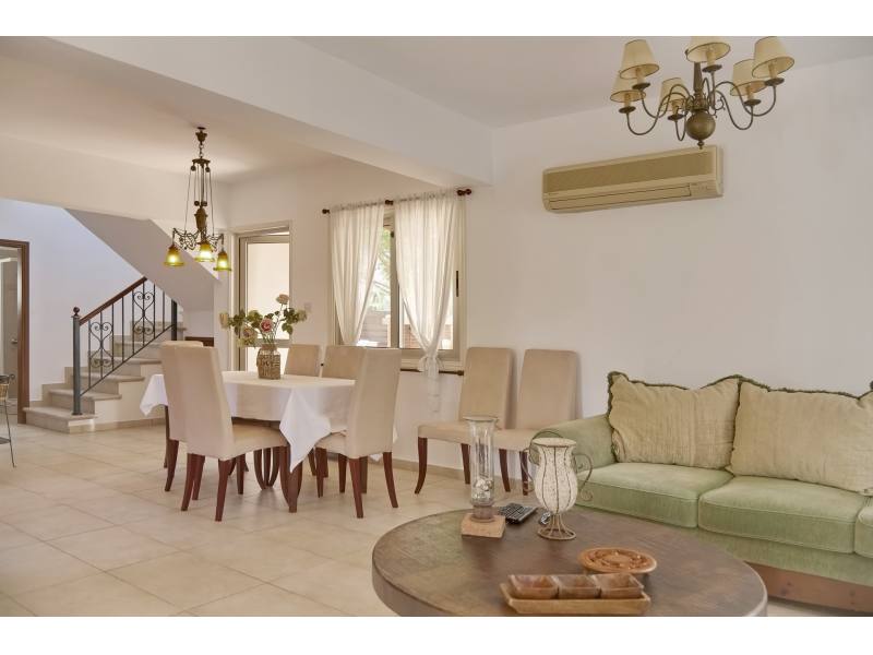  Villa 2 minutes from the sea in the Meneou 