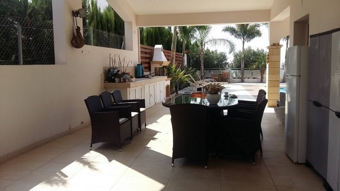 Luxury Villa in Paphos Peyia for long term rent 