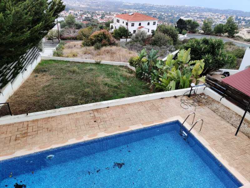 3 bedroom villa in Tala with amazing view for long term rental