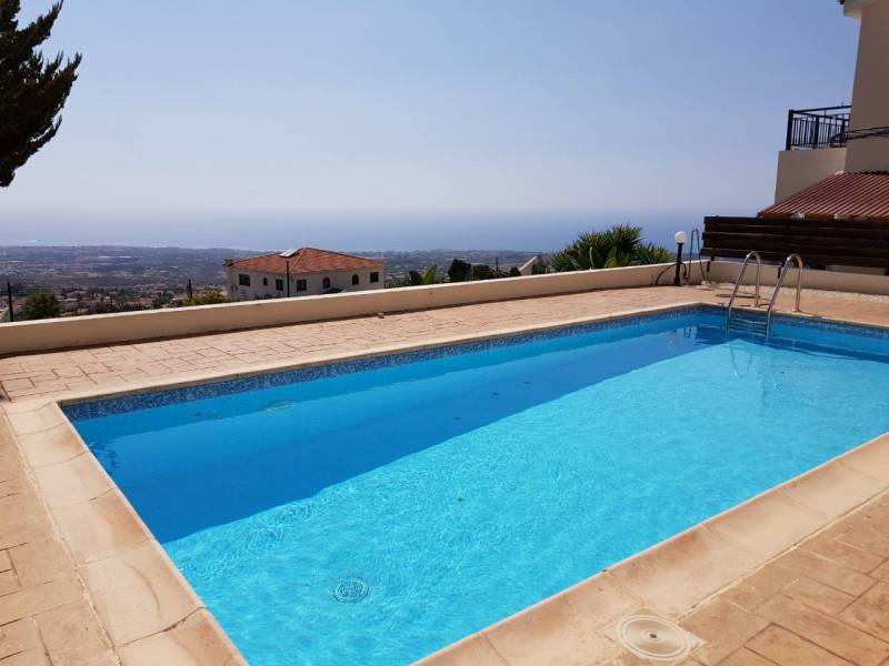 3 bedroom villa in Tala with amazing view for long term rental