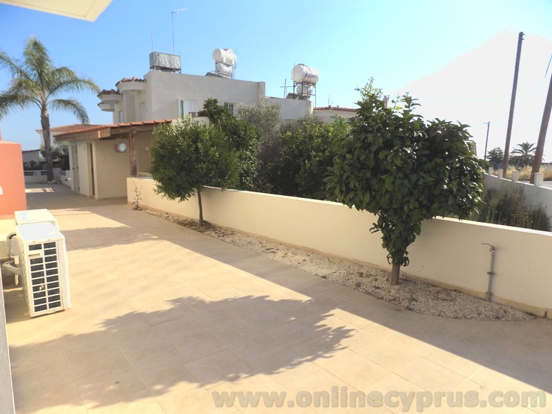spacious 4 bedroom detached house for rent in Anarita
