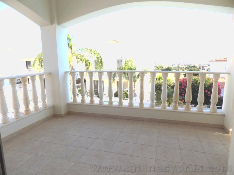 spacious 4 bedroom detached house for rent in Anarita