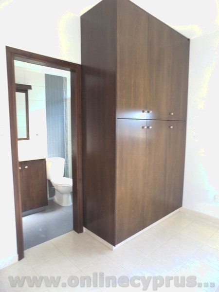 spacious 4 bedroom detached house for rent in Anarita