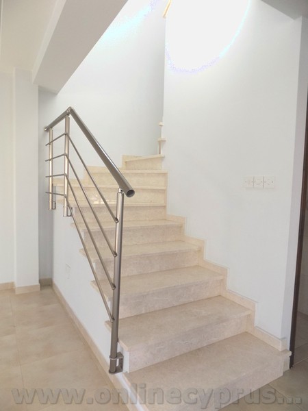 spacious 4 bedroom detached house for rent in Anarita
