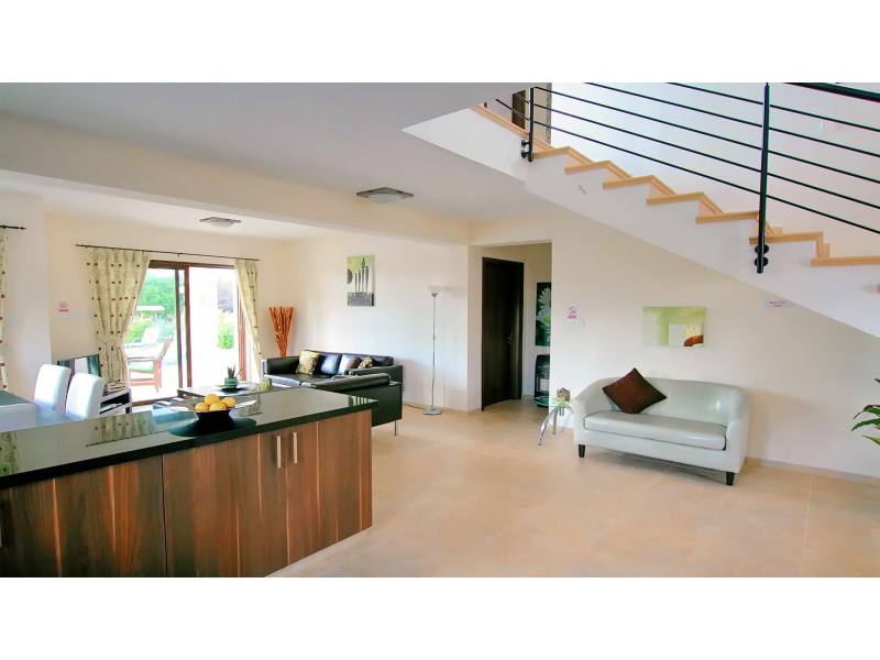 3 bedroom modern luxury villa in coral bay for holiday rentals 