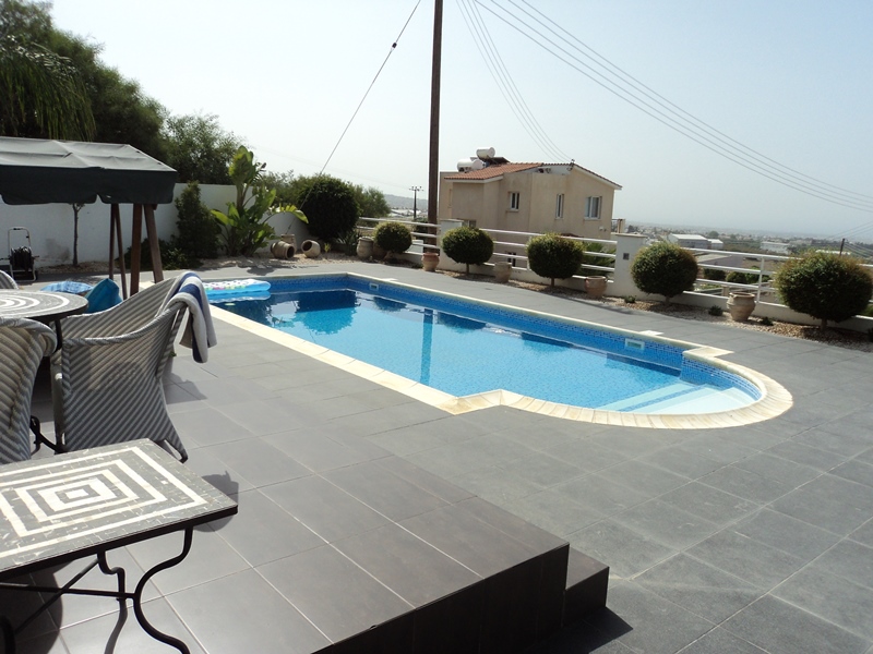 4 bed villa in Tremithousa