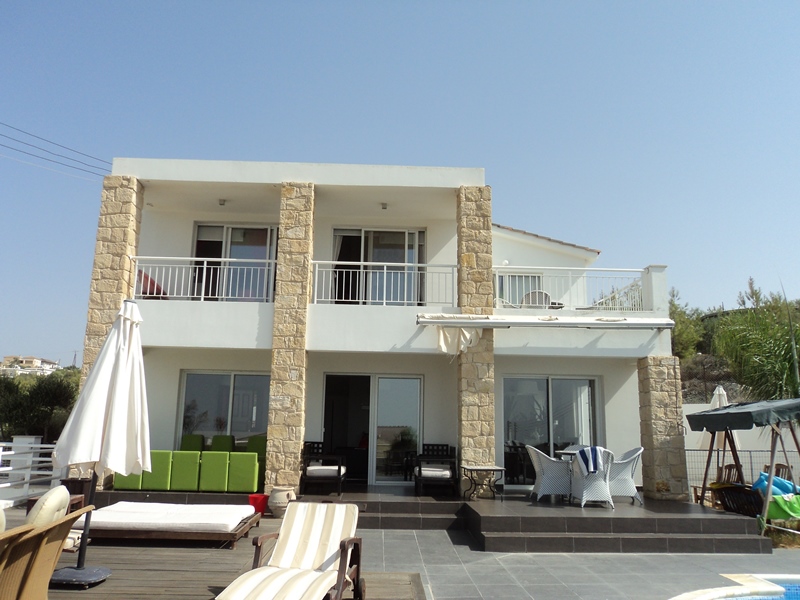 4 bed villa in Tremithousa