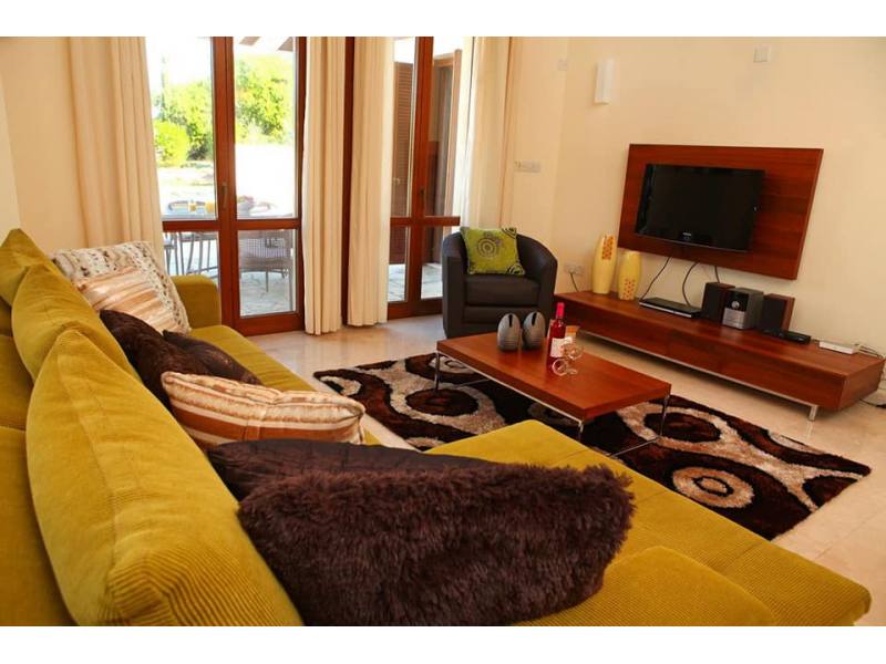Luxury 3 bed villa in Aphrodite Hills 