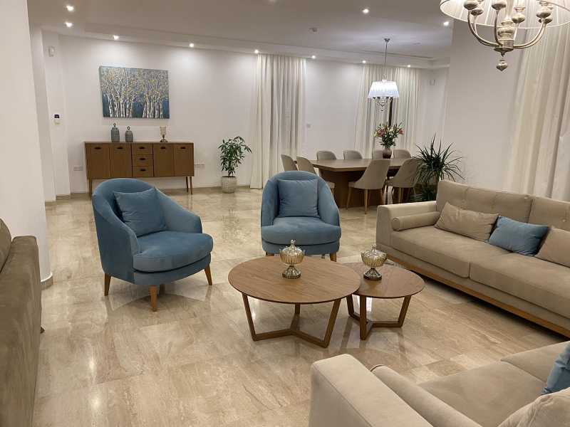 Luxury villa for Long term rent