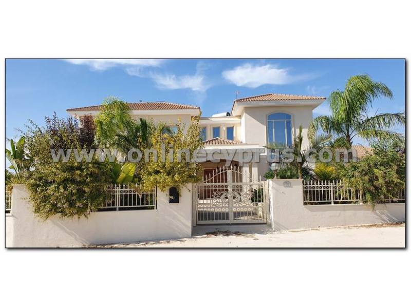 Luxury villa for Long term rent