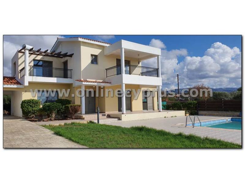 Unfurnished villa for long term rent 