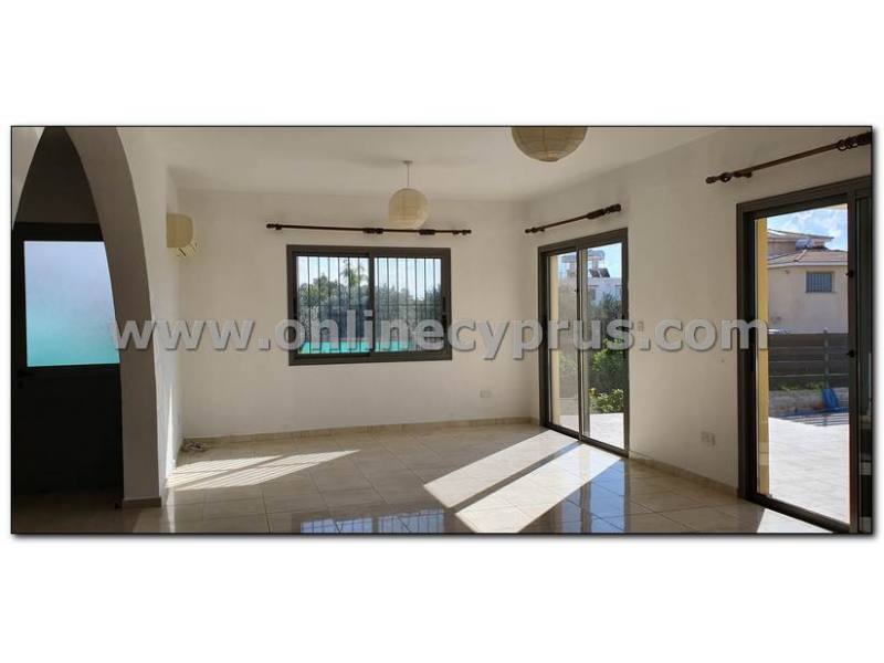 Unfurnished villa for long term rent 