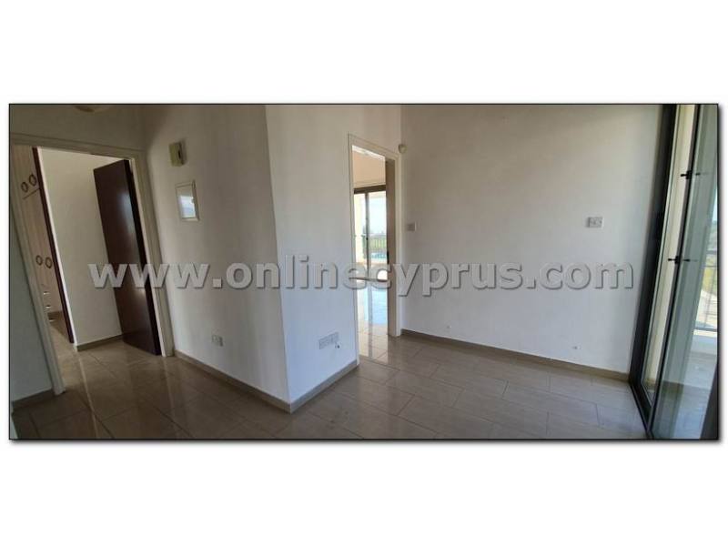 Unfurnished villa for long term rent 